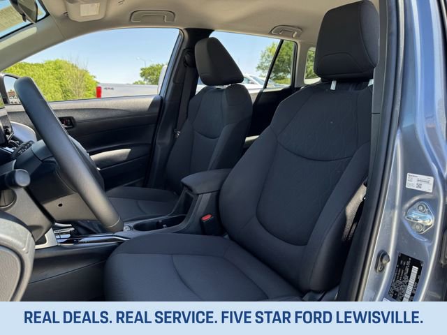 Used 2023 Toyota Corolla Cross LE image 26