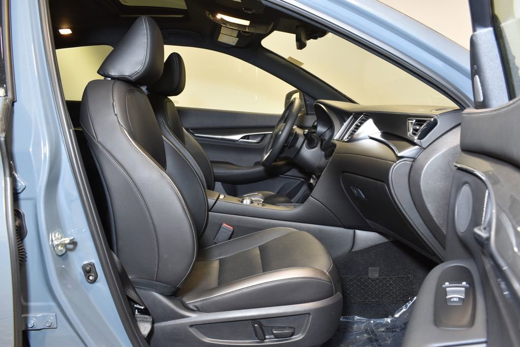 Certified 2025 INFINITI QX55 Luxe w/ Cargo Package image 32