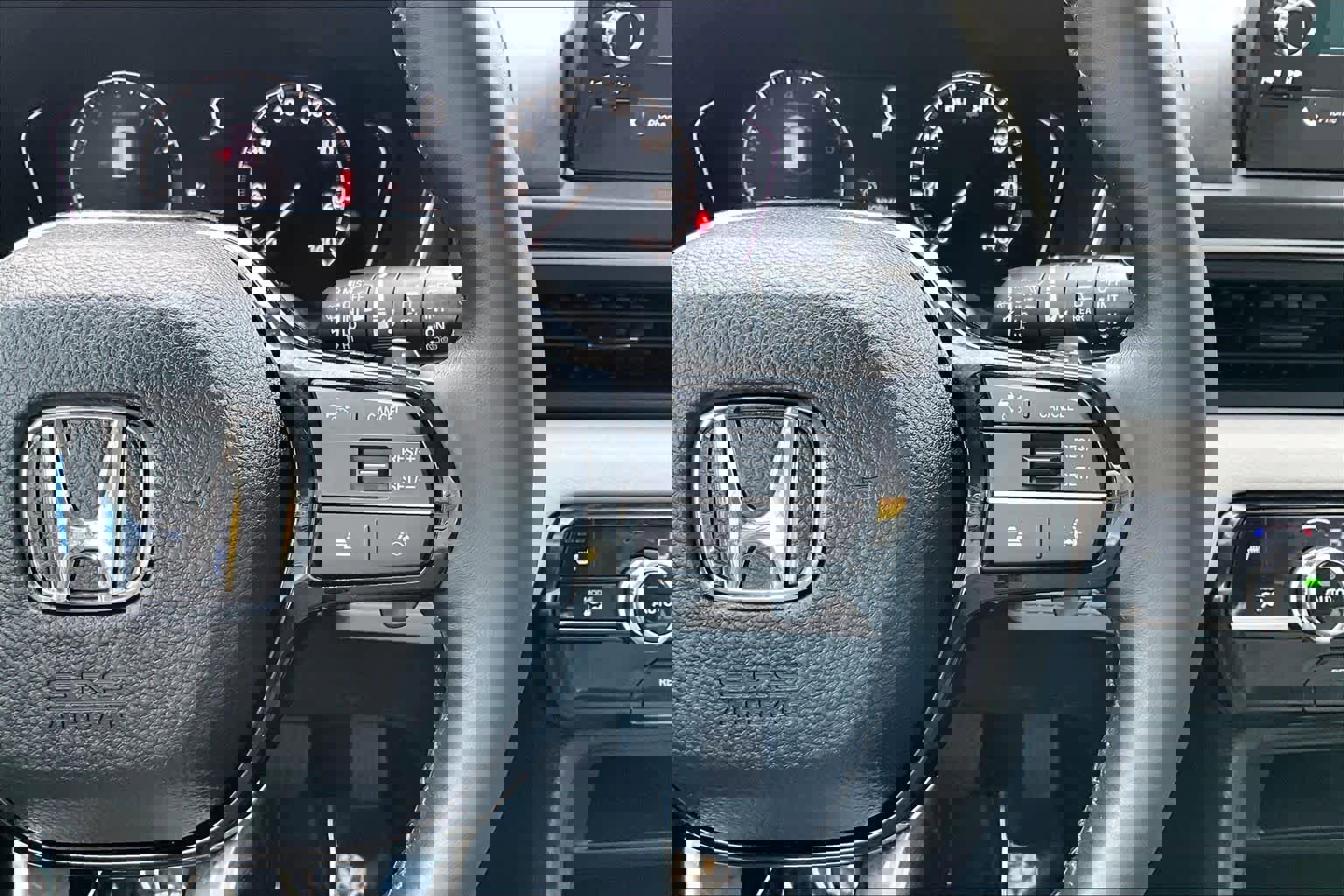 Used 2023 Honda Pilot EX-L image 25