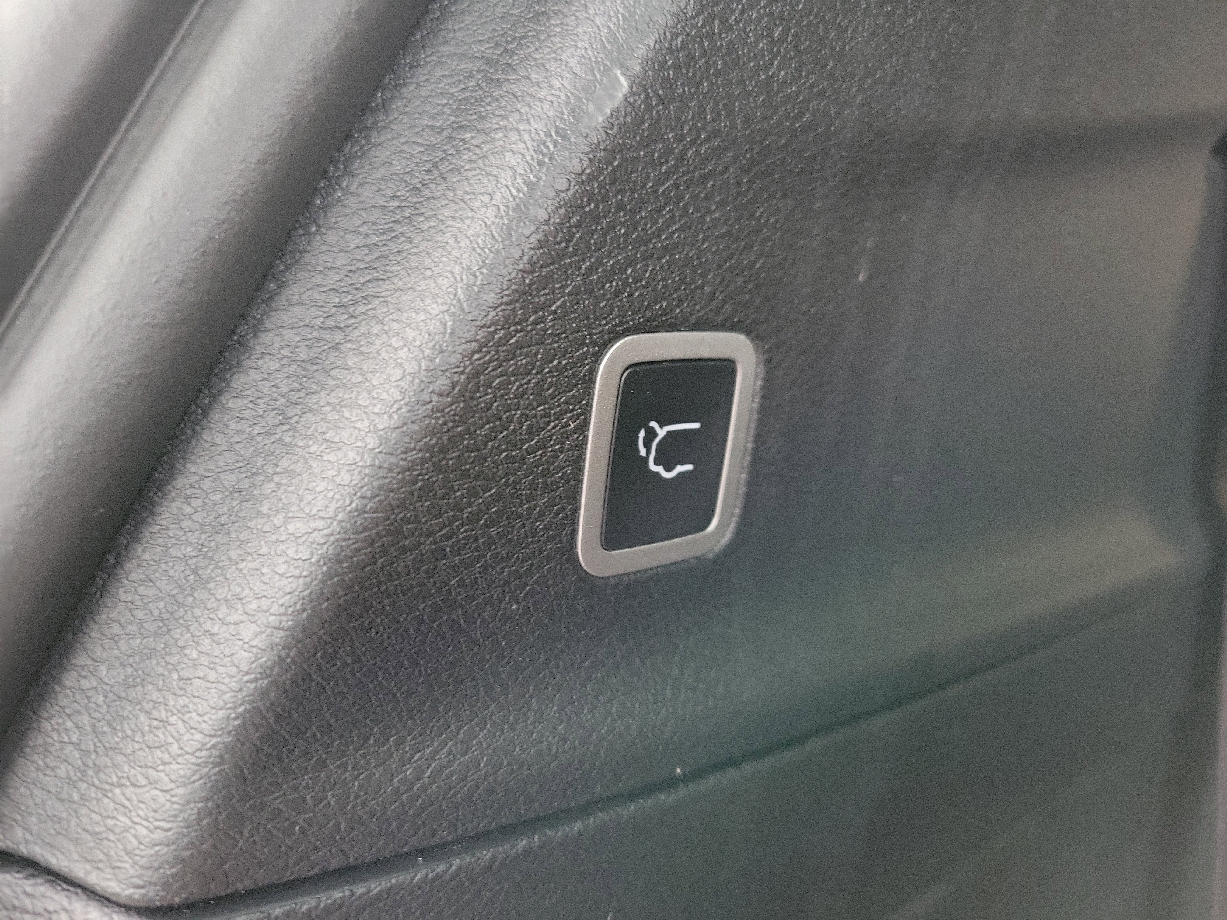 Used 2025 Chrysler Pacifica Select FWD image 15