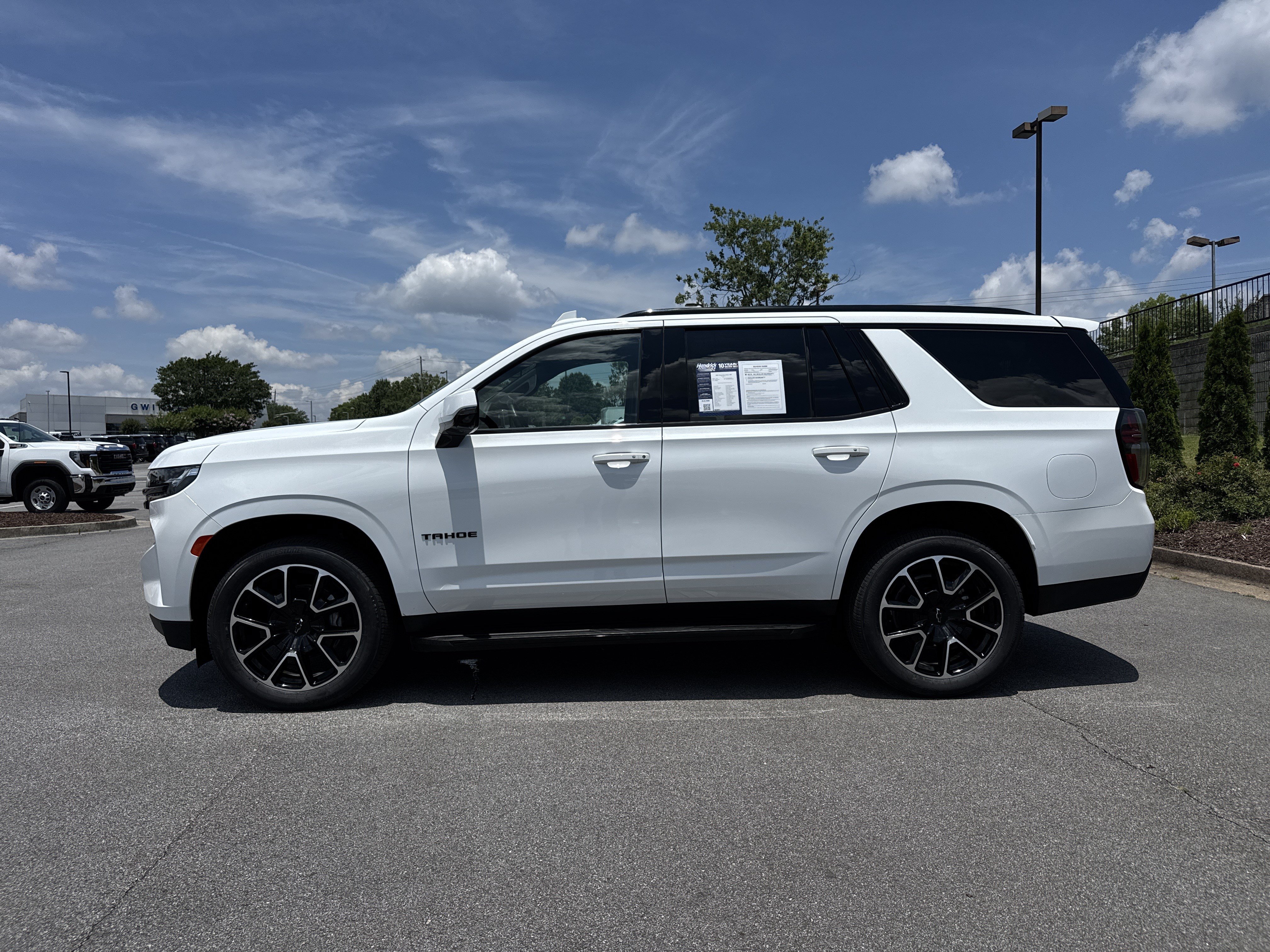 Used 2023 Chevrolet Tahoe RST w/ Luxury Package AWD/4WD image 7