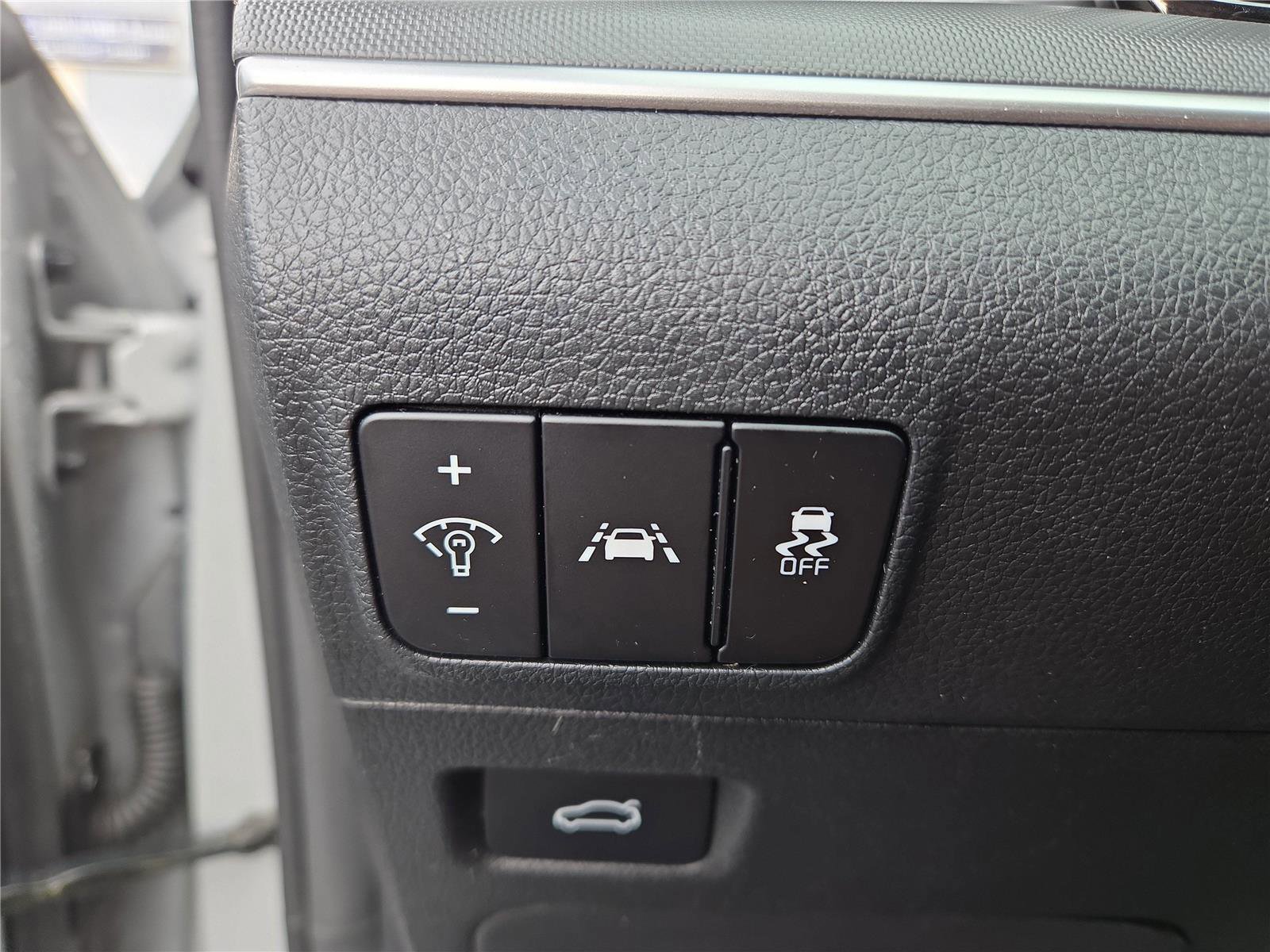 Used 2023 Kia K5 GT-Line image 15