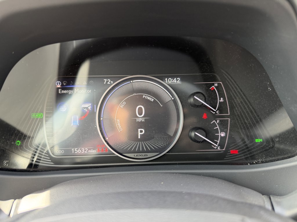 Used 2024 Lexus UX 250h FWD image 18