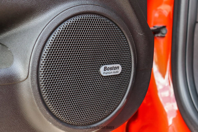 Used 2010 Chevrolet Camaro SS image 29