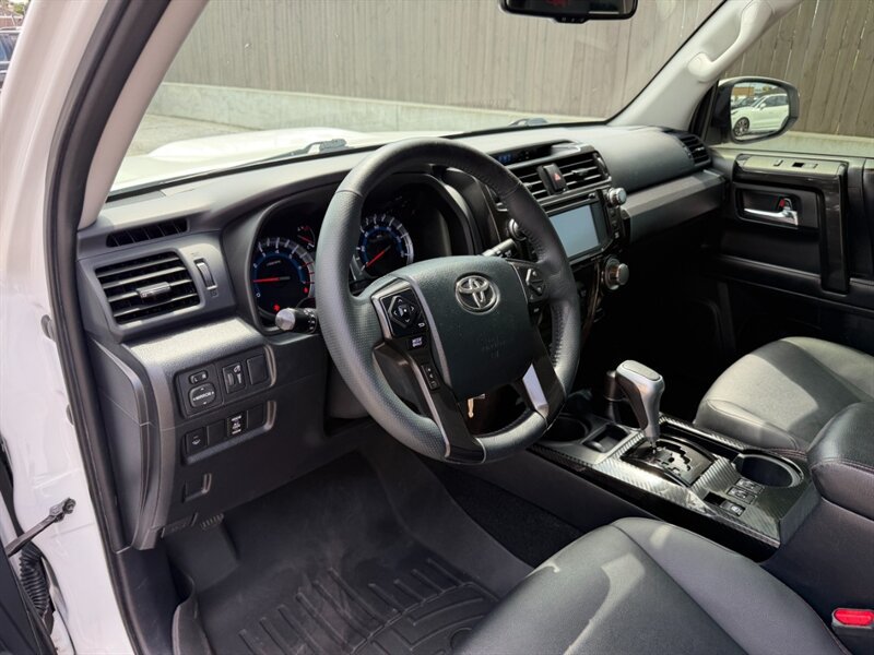 Used 2019 Toyota 4Runner TRD Off-Road Premium AWD/4WD image 24