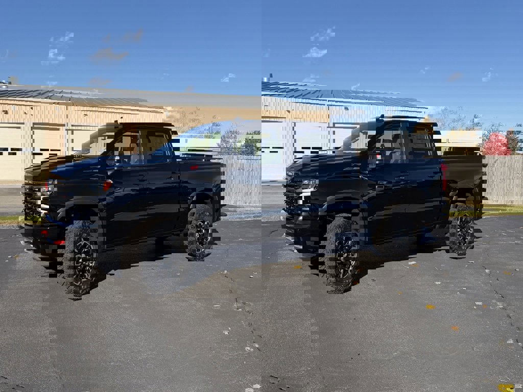 New 2026 Chevrolet Silverado 1500 ZR2 image 2