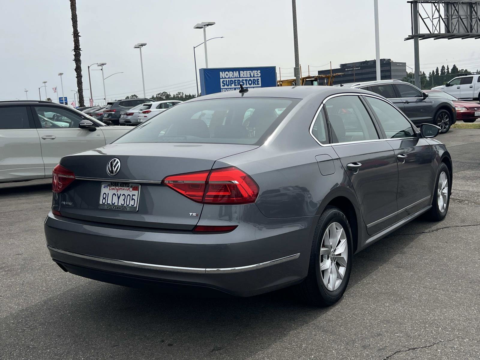 Used 2016 Volkswagen Passat 1.8T S image 23