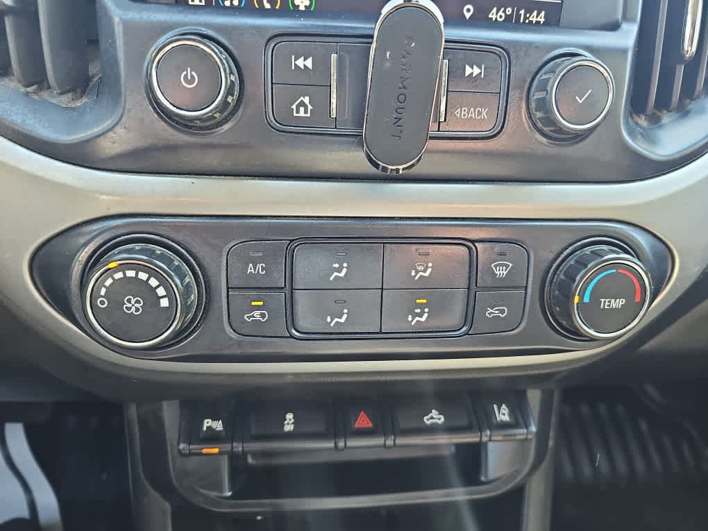 Used 2020 Chevrolet Colorado LT w/ Safety Package RWD image 17