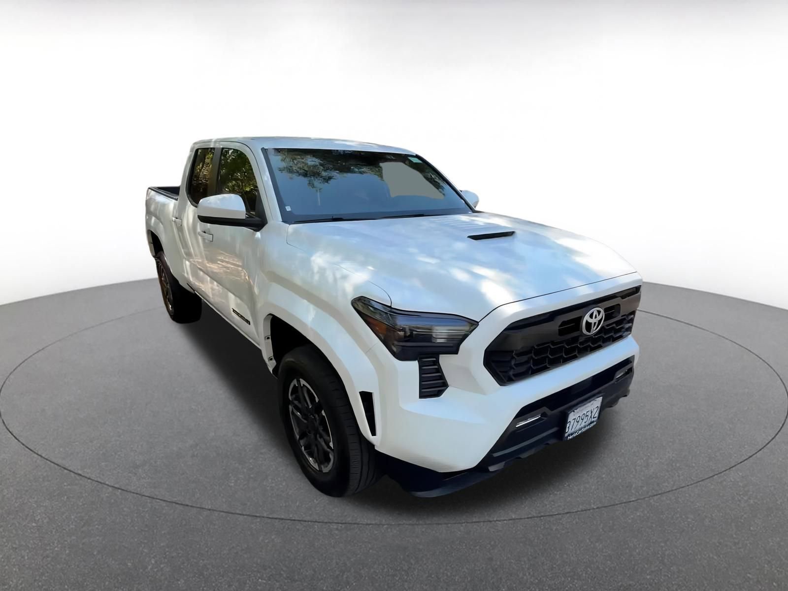 Used 2024 Toyota Tacoma TRD Sport image 3