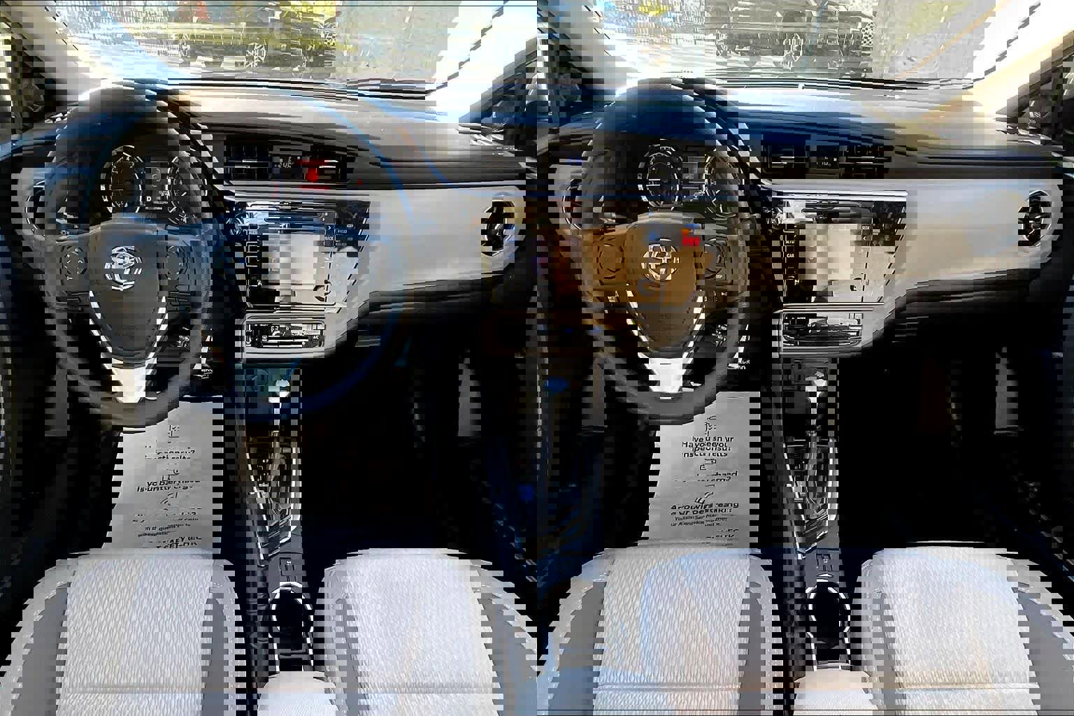 Certified 2019 Toyota Corolla LE FWD image 15