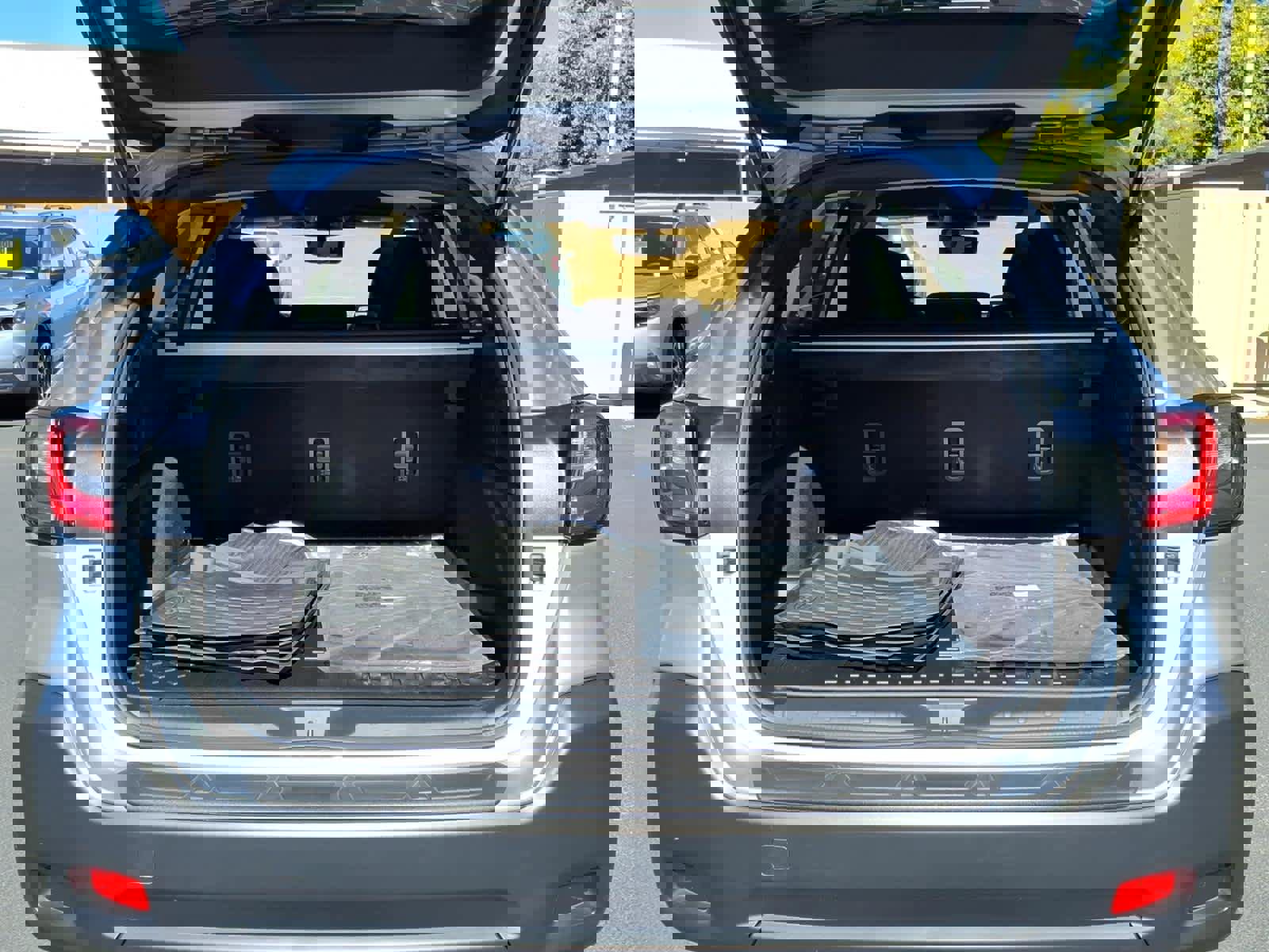 Certified 2025 Subaru Outback Premium w/ Popular Package #1A image 17