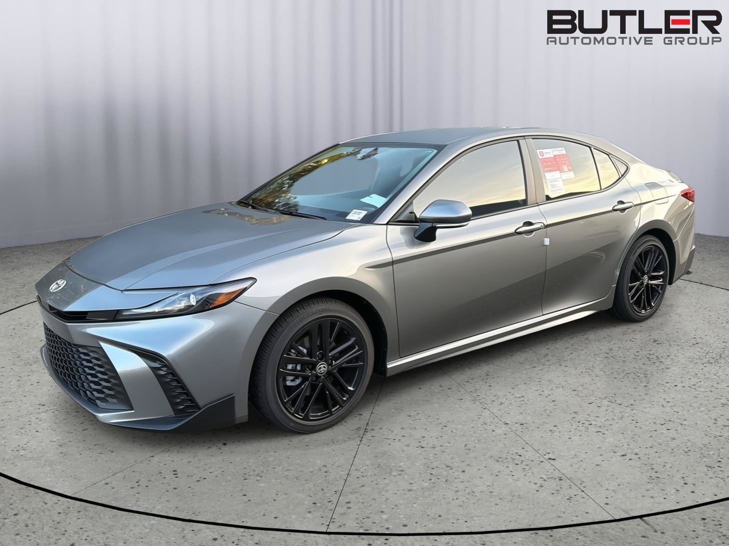 New 2026 Toyota Camry SE w/ Convenience Package