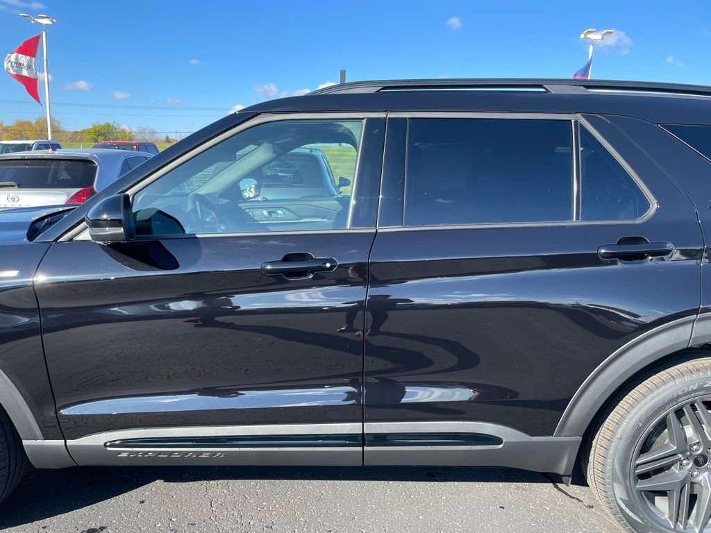New 2026 Ford Explorer ST-Line w/ ST-Line Street Pack image 33