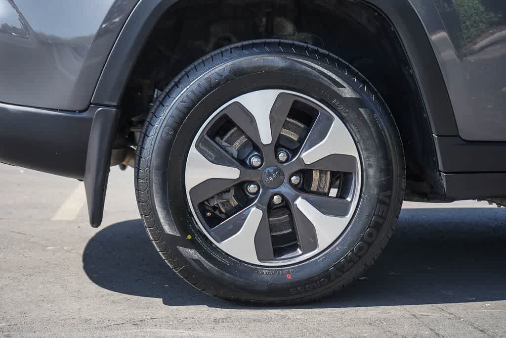 Used 2022 Jeep Grand Cherokee Limited 4xe w/ MOPAR Finishing Package AWD/4WD image 8