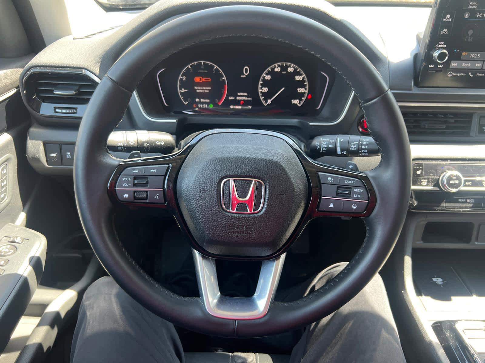 Used 2023 Honda Pilot Touring image 17