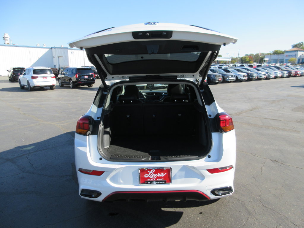 Certified 2021 Buick Encore GX Select w/ Sport Touring Package AWD/4WD image 8