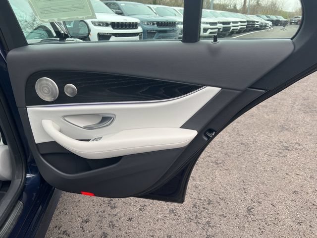 Used 2021 Mercedes-Benz E 450 4MATIC Sedan image 26