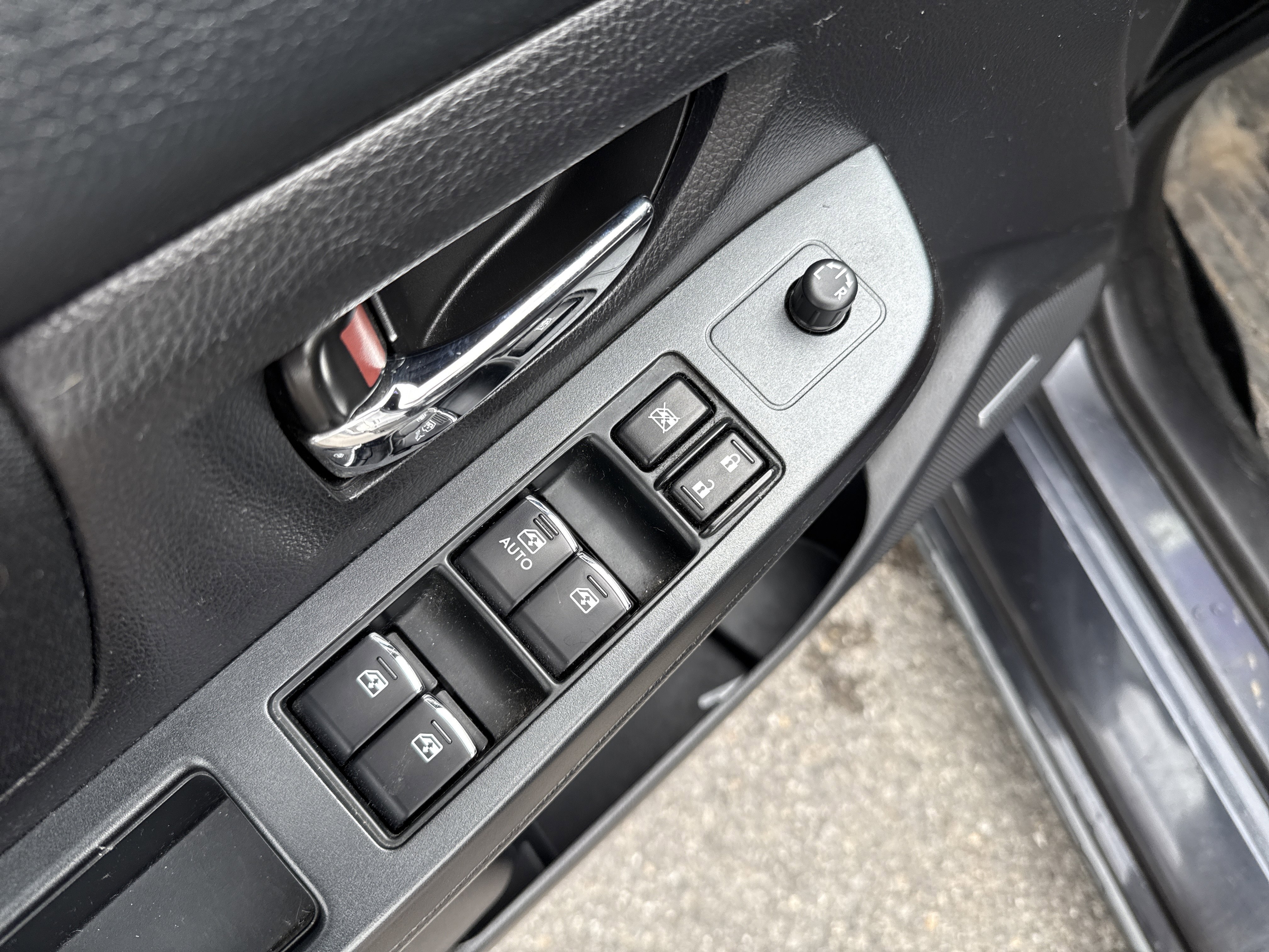 Used 2016 Subaru WRX Premium AWD/4WD image 14