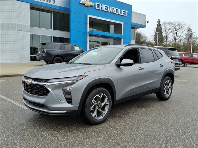 New 2026 Chevrolet Trax LT image 3