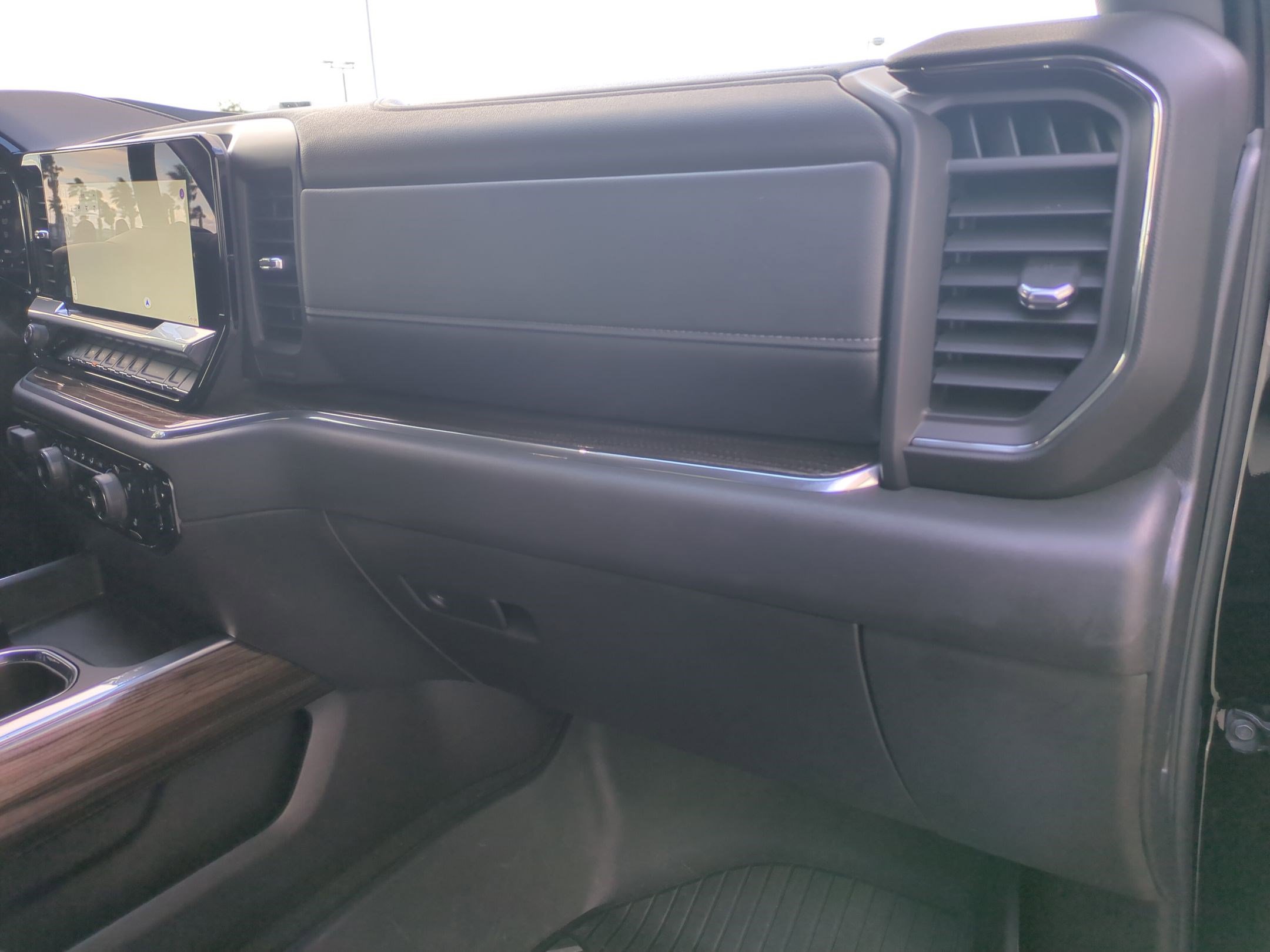 Used 2025 Chevrolet Silverado 1500 LT Trail Boss image 31