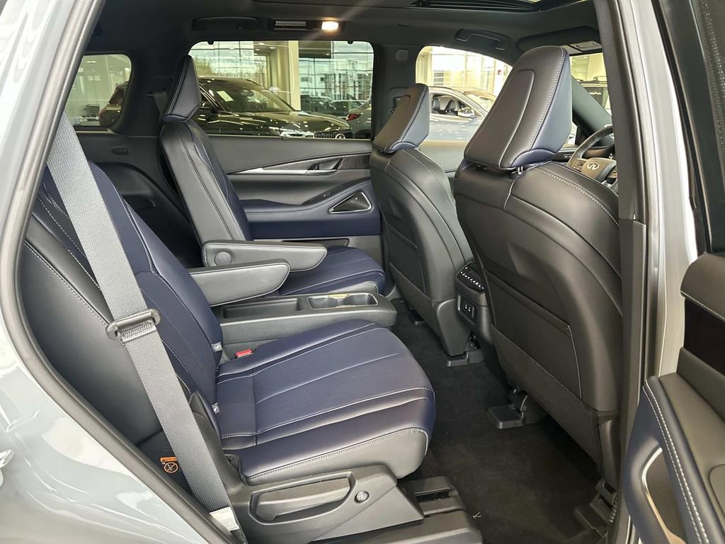 New 2026 INFINITI QX60 Sport w/ Dark Cargo Package image 18