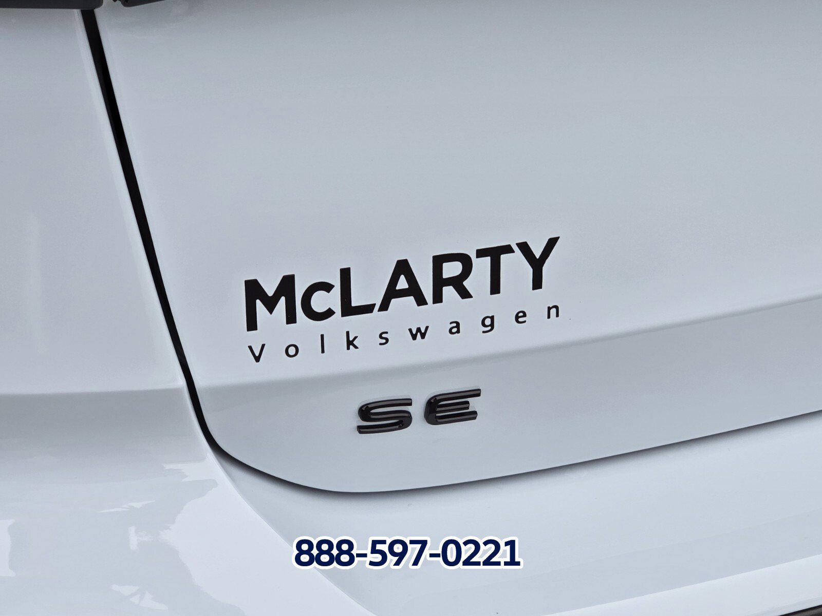 New 2026 Volkswagen Taos SE image 11