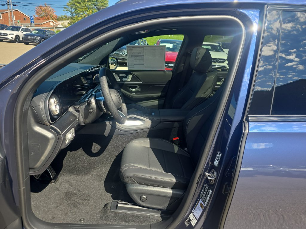 New 2027 Mercedes-Benz GLS 450 4MATIC image 9