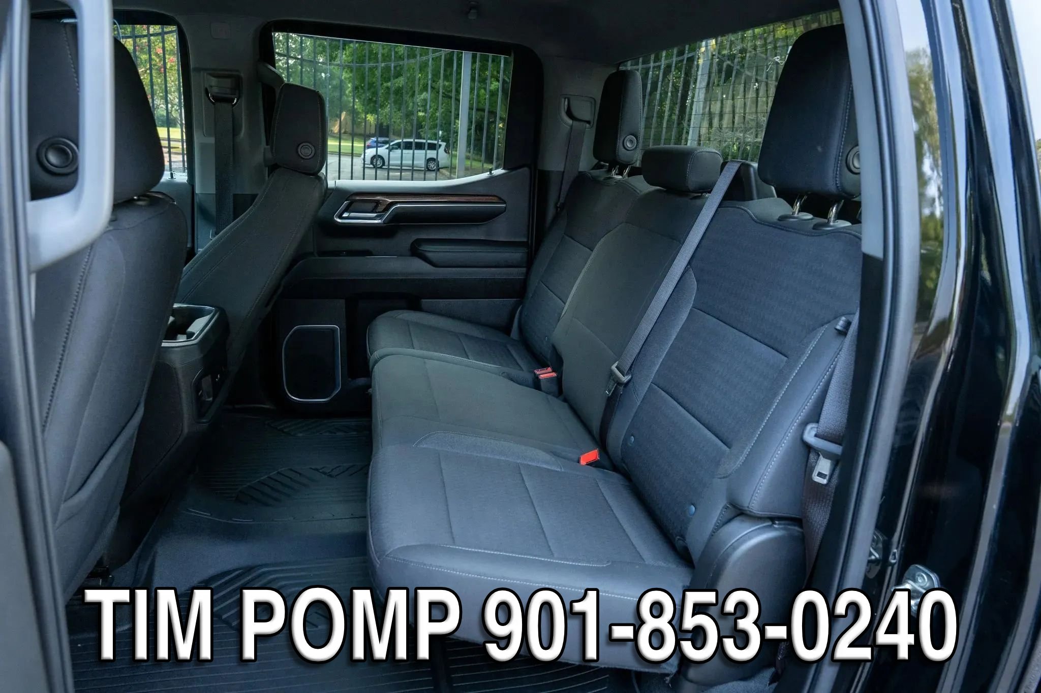 Used 2023 Chevrolet Silverado 1500 RST AWD/4WD image 13