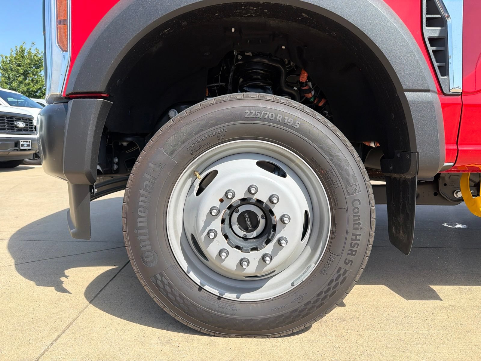 New 2026 Ford F550 4x4 Regular Cab Super Duty image 9