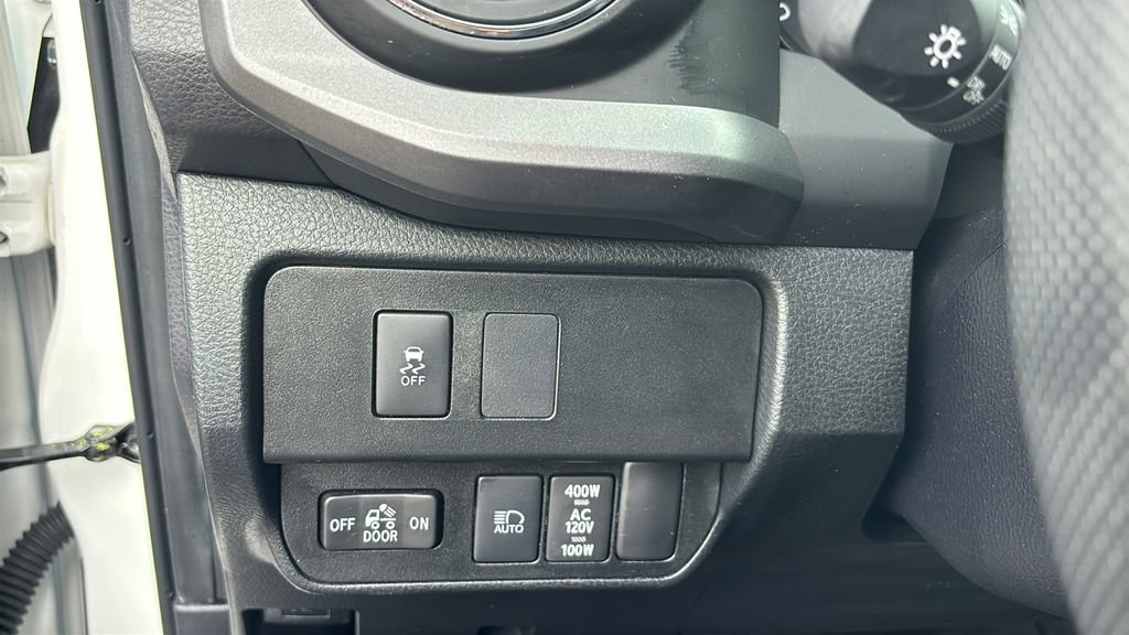 Used 2022 Toyota Tacoma TRD Sport image 15