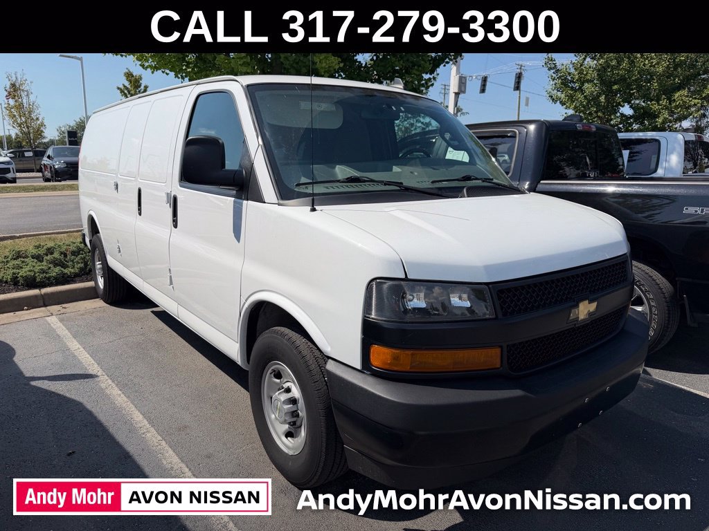 Used 2022 Chevrolet Express 3500 Extended w/ Driver Convenience Package RWD image 1