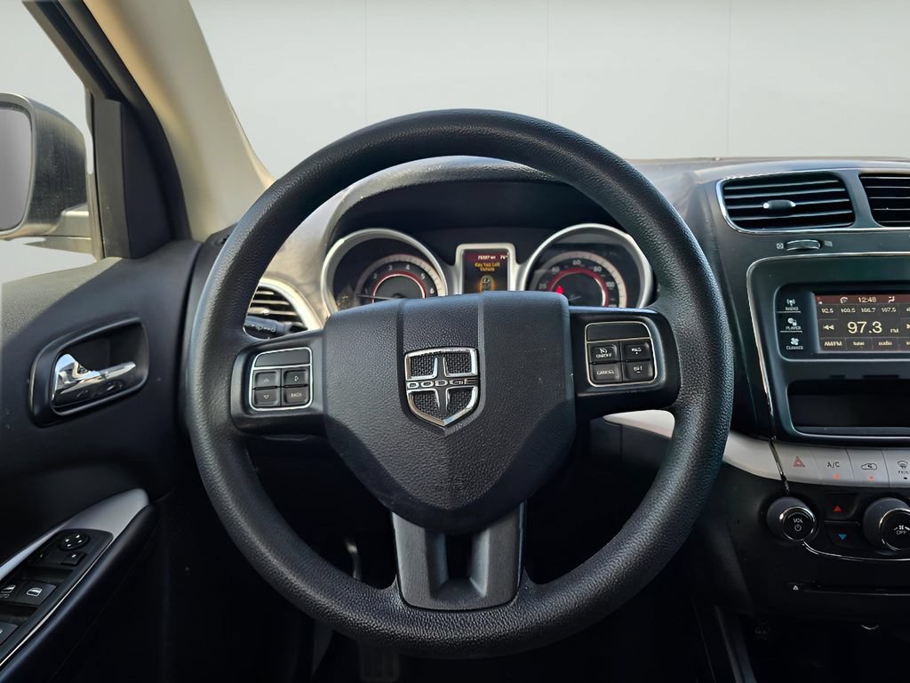 Used 2019 Dodge Journey SE w/ Blacktop Package FWD image 11