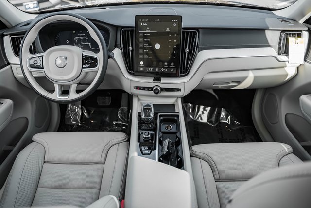 New 2026 Volvo XC60 B5 Ultra w/ Protection Package Premier image 20