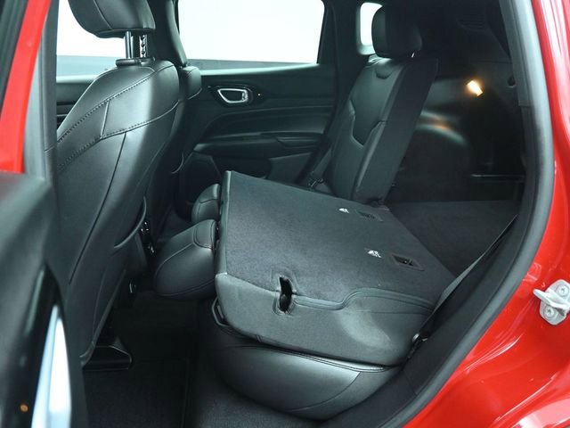 Used 2022 Jeep Compass Limited image 25