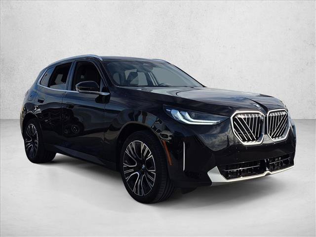 Used 2025 BMW X3 xDrive30i w/ Premium Package AWD/4WD image 3