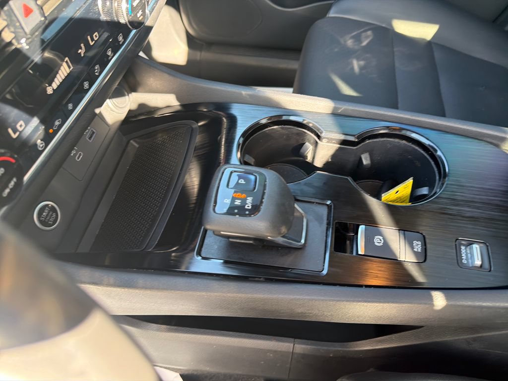 Used 2021 Nissan Rogue SV w/ Premium Package FWD image 24