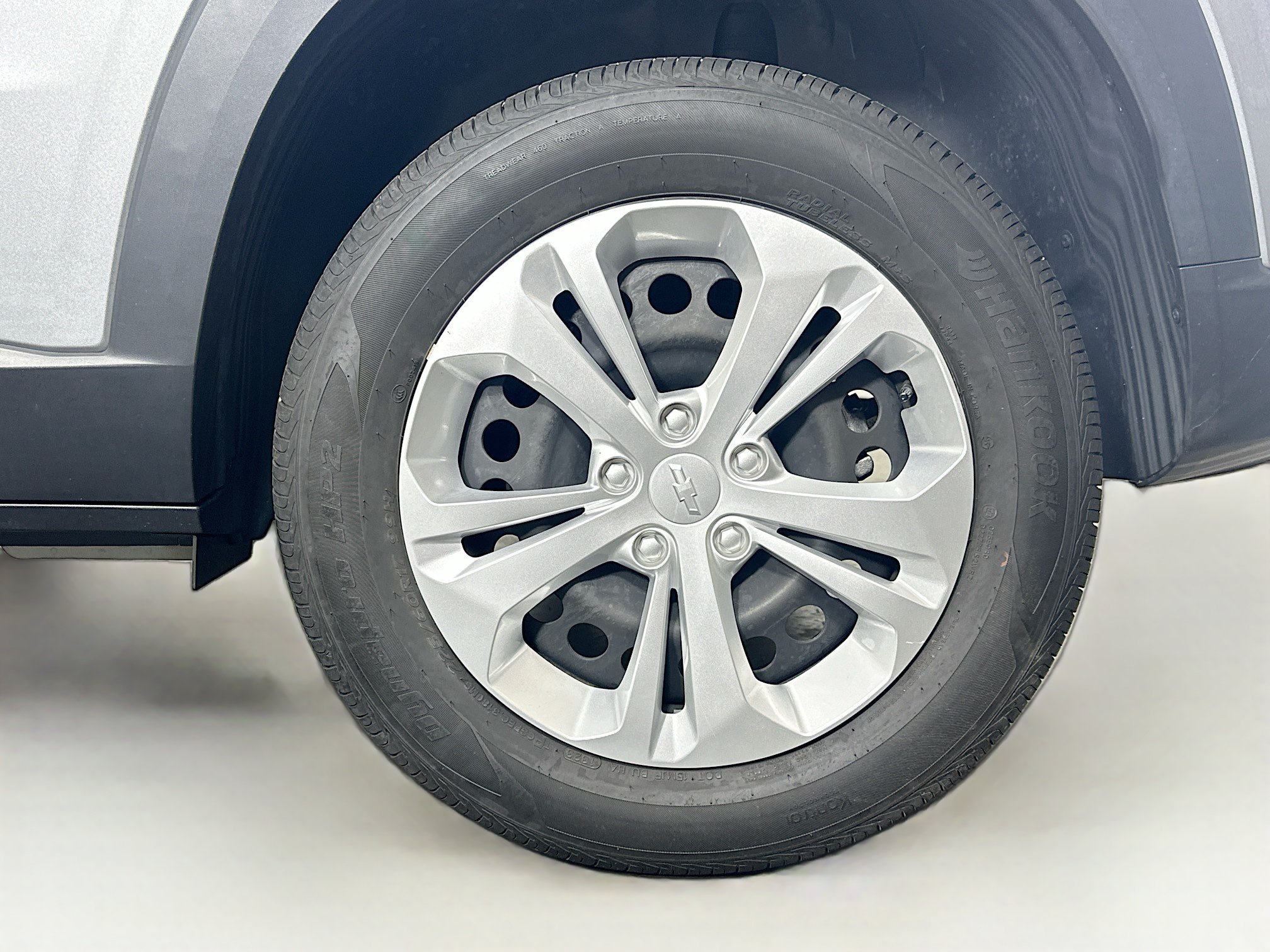 Used 2024 Chevrolet Trax LS FWD image 11