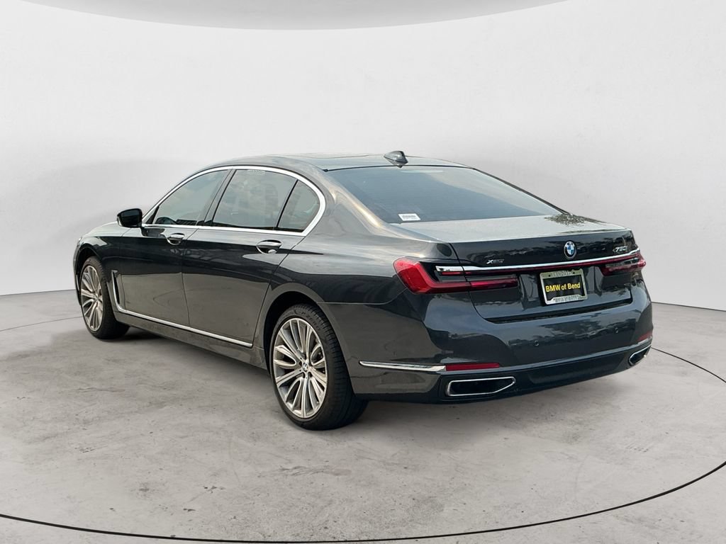 Used 2022 BMW 750i xDrive w/ Luxury Rear Seating Package AWD/4WD image 7