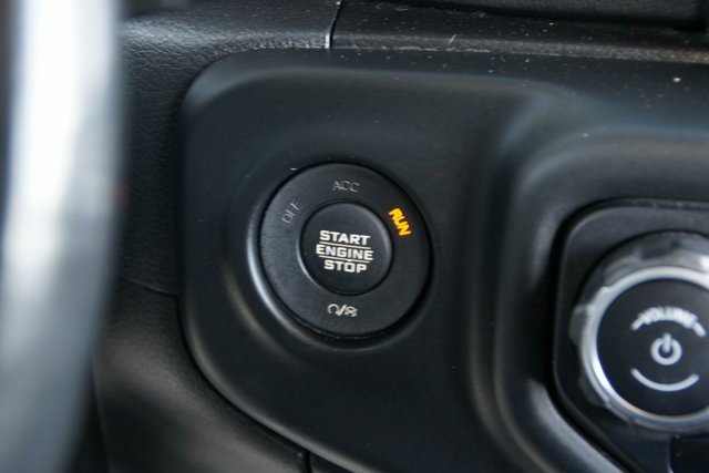 Used 2018 Jeep Wrangler Unlimited Sahara image 18