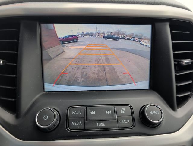 Used 2017 GMC Acadia SLE image 22