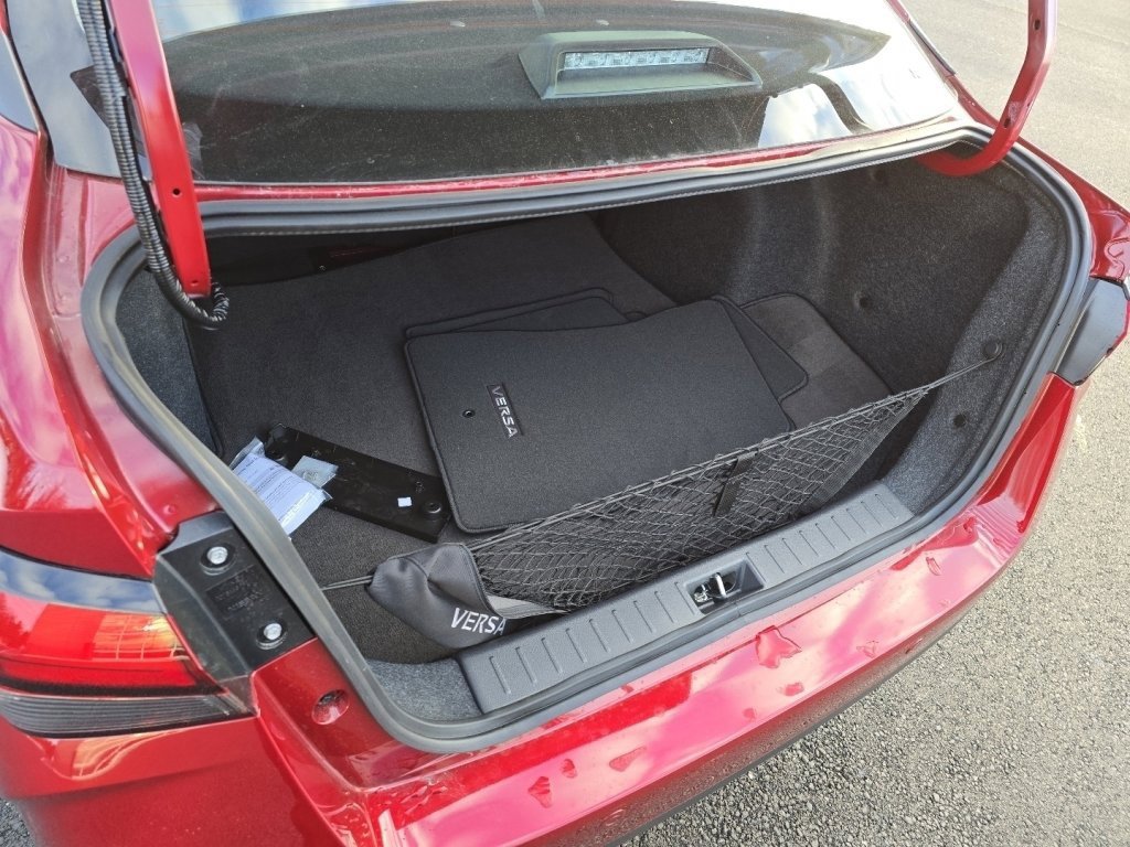 New 2025 Nissan Versa SV w/ Trunk Package image 9