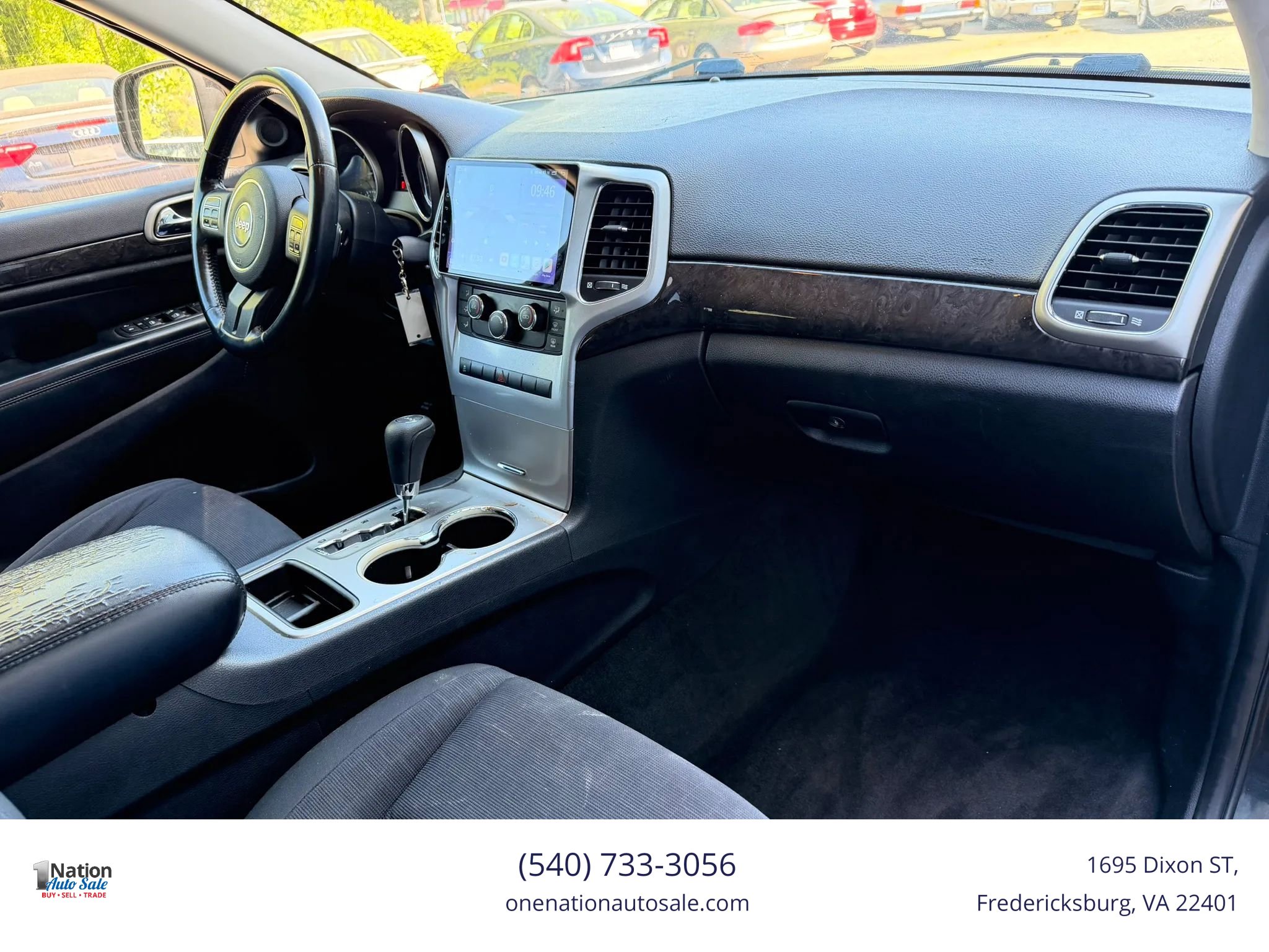 Used 2011 Jeep Grand Cherokee Laredo AWD/4WD image 15