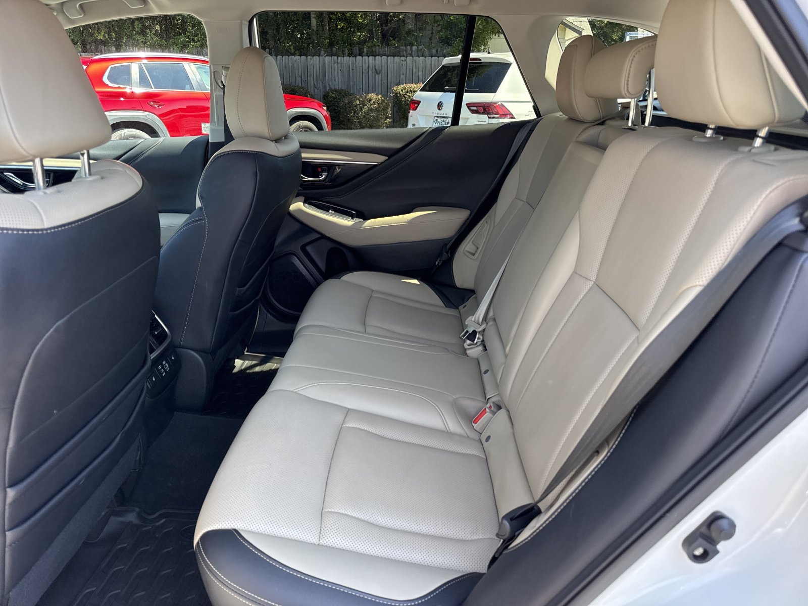 Used 2024 Subaru Outback Limited w/ Popular Package #2 AWD/4WD image 10