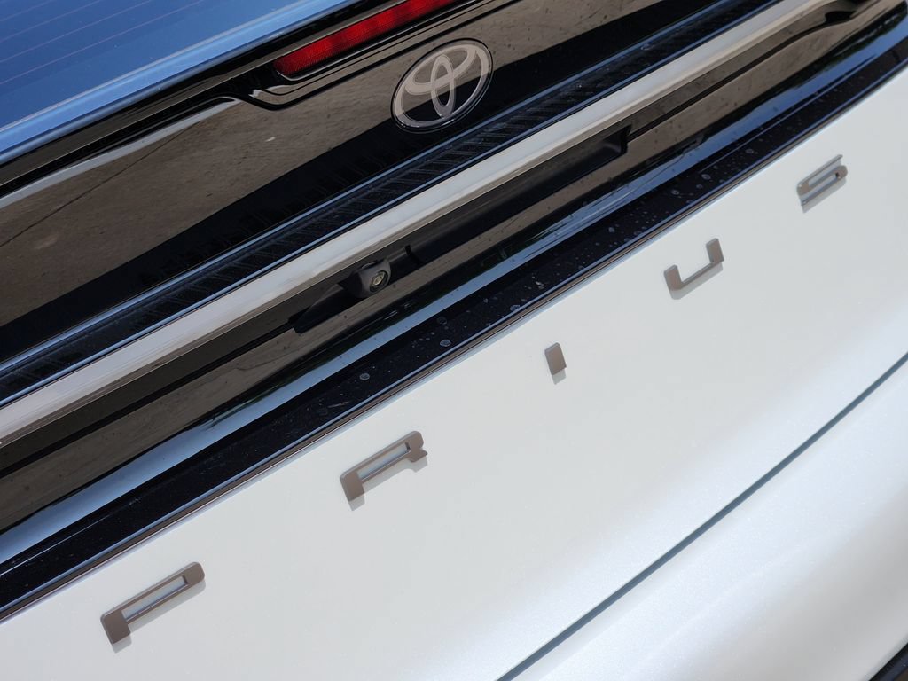 New 2026 Toyota Prius Plug-In Hybrid FWD image 7