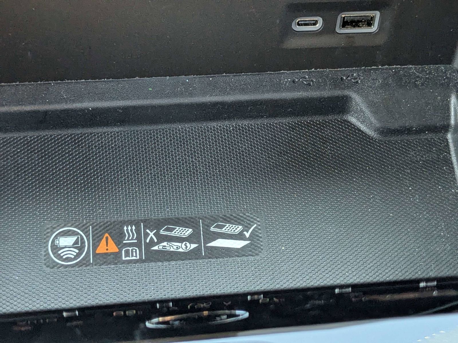 Used 2025 GMC Yukon Elevation image 26