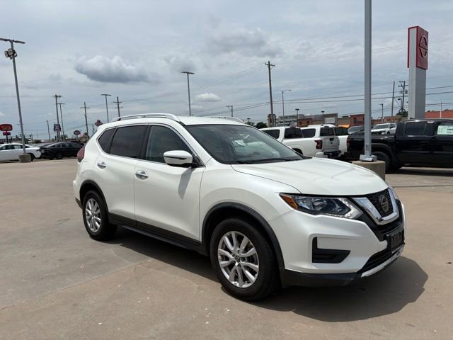 Used 2020 Nissan Rogue SV FWD image 2