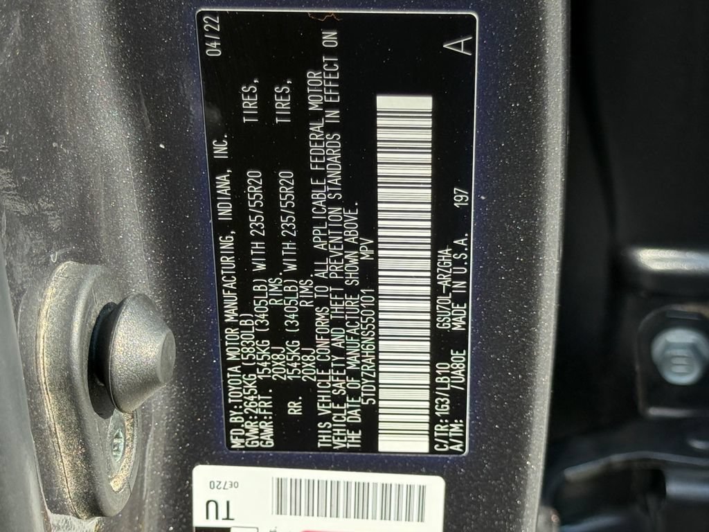 Used 2022 Toyota Highlander Limited FWD image 30