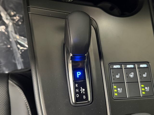 New 2026 Lexus UX 300h AWD image 28