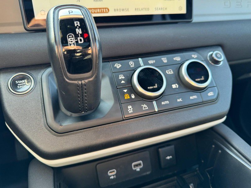 Used 2023 Land Rover Defender 110 X-Dynamic SE image 20