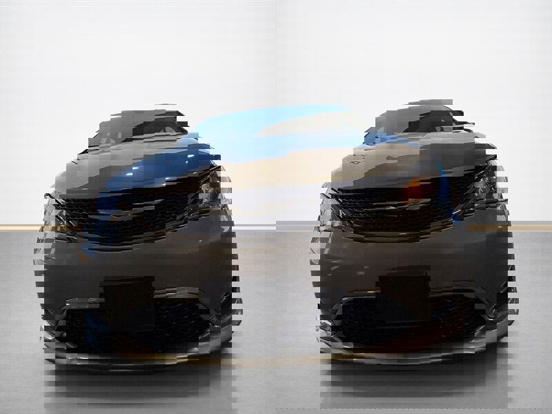 Used 2018 Chrysler Pacifica Touring-L image 9